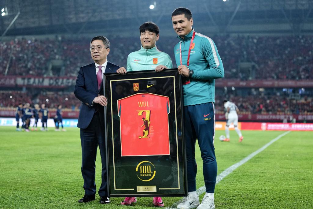 北青谈C罗:捧不捧杯都已不再重要,传奇早已铸就